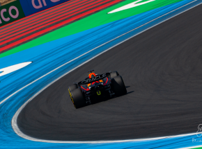 F1: Verstappen z pole position na zakończenie sezonu 2022