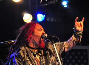 Bracia Cavalera odświeżyli dwa stare wydawnictwa Sepultury