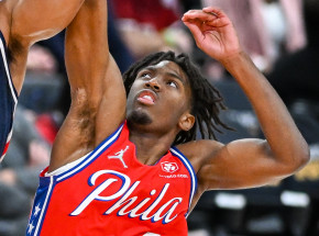 NBA: kapitalny debiut Edwardsa, Maxey prowadzi 76ers do wygranej