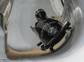 Monoboby kobiet - MŚ: Schneider minimalnie lepsza od Humphries