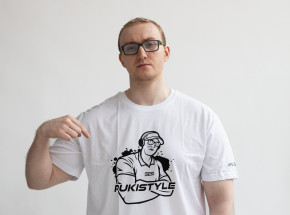 LoL - Ultraliga: pierwsze zwycięstwo K1CK; AGO ROGUE ustanawia nowy rekord