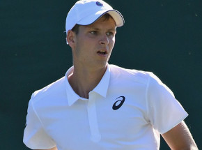 Tenis - Wimbledon: udany start Hurkacza