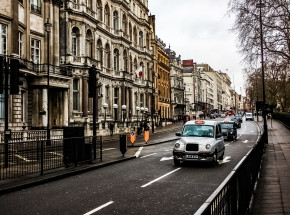 Wielka Brytania: atak nożownika w polskim sklepie. Nie żyje jedna osoba