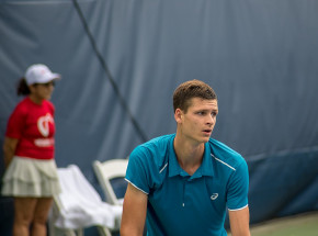 Tenis - Rogers Cup: zwycięstwo Hurkacza w ciężkim pojedynku