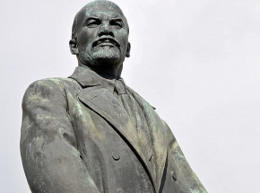 Pijany mężczyzna próbował ukraść ciało Lenina 