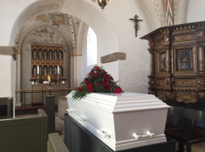 Indie: kobieta obudziła się w trakcie swojego pogrzebu