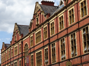 Irlandia: branże hotelarska i gastronomiczna zamknięte przynajmniej do połowy lata