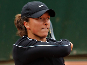 Tenis - WTA Miami: Iga w lll rundzie!