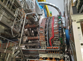 CERN: opublikowano wyniki eksperymentu przeprowadzonego w LHCb dotyczącego zapachu leptonów