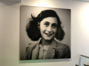 Po 77 latach zidentyfikowano osobę, która prawdopodobnie wskazała nazistom kryjówkę Anne Frank
