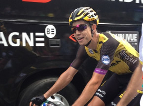 Omloop Het Nieuwsblad: van Aert rozpoczyna sezon od zwycięstwa