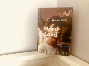 "Hard Land" Benedict Walls [RECENZJA]