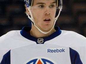 NHL: McDavid z pięćsetnym punktem w karierze, Panthers znowu zwycięscy