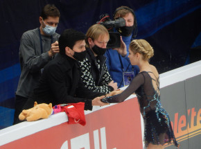 Łyżwiarstwo figurowe: Alona Kostrona wraca do Eteri Tutberidze