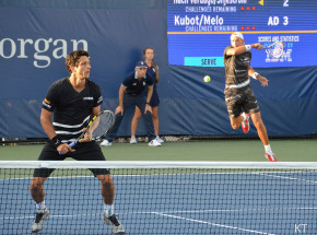 Tenis - ATP Winston Salem: Kubot i Melo w półfinale