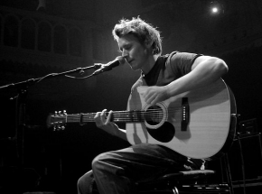 Co za dzień! Ben Howard wraca z nową muzyką