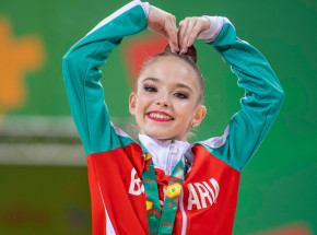 Gimnastyka artystyczna - PŚ: próba sił dla Nikołowej, Polki poza podium