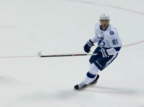 NHL: Tampa Bay Lightning wysoko wygrali pierwszy mecz finałowy, rywal bezradny