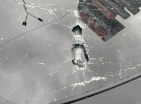 Ukraina: ostrzelalano samochód doradcy prezydenta. Kierowa w ciężkim stanie