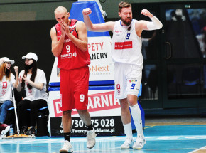 Koszykówka - Suzuki 1LM: Czarni najlepsi po 30 kolejkach, a Pogoń, Wisła i Nysa poza pierwszą ligą