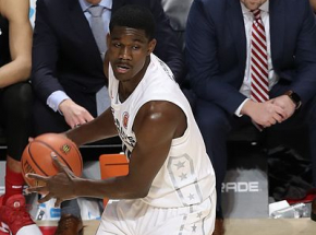 NBA: zwycięski wsad Aytona, Suns prowadzą 2:0