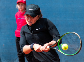 Tenis - WTA Adelajda: Świątek w finale turnieju!