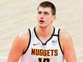 NBA: Suns lepsi od Clippers, świetny mecz Jokica