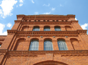 Najlepsza pogoda na montaż okien – kiedy warto to zrobić?