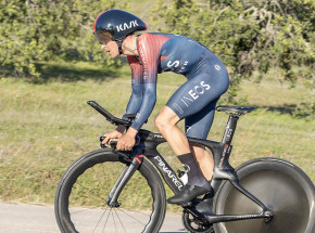 Strade Bianche: wspaniały rajd Thomasa Pidcocka