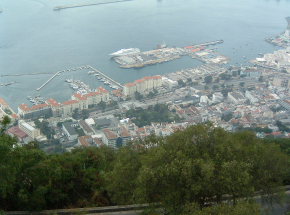 Gibraltar: zniesiono obowiązek noszenia masek na świeżym powietrzu