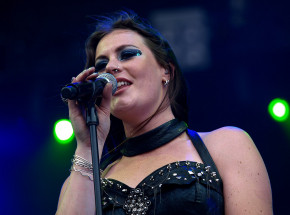 Nightwish: Floor Jansen podda się radioterapii
