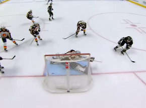 NHL: huraganowa końcówka Caroliny