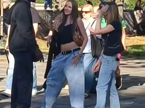 Migranci zaczepiają młode kobiety w centrum Warszawy 