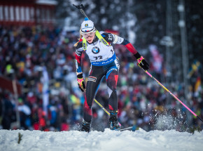 Biathlon - PŚ: zwycięstwo Davidovej na rozpoczęcie sezonu, Polki bez rewelacji