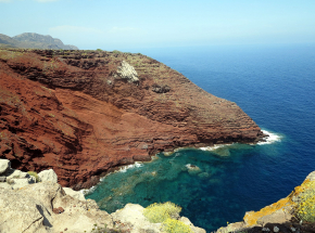 Włochy: dziesiątki zaplanowanych kradzieży na wyspie zamieszkanej przez 400 osób