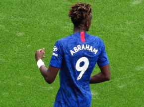 Puchar Anglii: hat-trick Abrahama przeciwko Luton