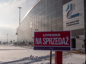 Łódź: port lotniczy odnotowuje straty, lotnisko wystawione na sprzedaż