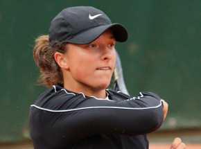 Tenis - WTA Ostrawa: Iga Świątek z awansem do półfinału
