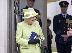 Elżbieta II wróciła do pełnienia obowiązków po śmierci męża