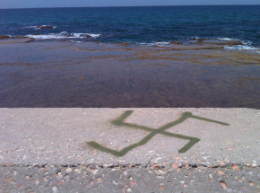 Wiktoria: penalizacja swastyki 