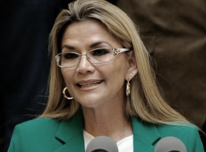 Boliwia: była prezydent oskarżona o ludobójstwo 