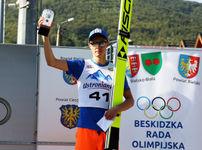Skoki narciarskie - LGP: Zografski triumfuje w Courchevel. Murańka w "10"