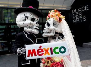 Meksyk: milion osób wzięło udział w paradzie z okazji obchodów Día de los Muertos