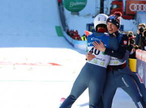 Skoki narciarskie - PŚ: bezkonkurencyjna Austria, Polacy na podium w Lahti