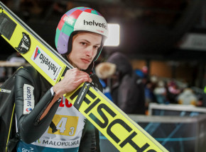 Skoki narciarskie - LGP: Wellinger i Deschwanden najlepsi w Hinzenbach. Polacy bez podium