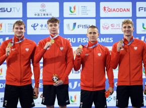 Pierwsze złoto biało-czerwonych w Chengdu! Pływacka sztafeta spisała się na medal!