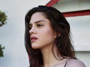 Pierwsze spojrzenie na strój Supergirl z filmu "The Flash"