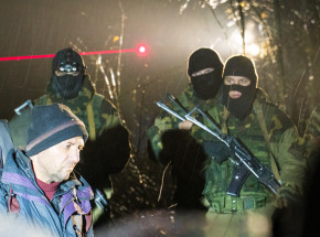 Białoruscy funkcjonariusze obrzucali cegłami polskich mundurowych na granicy