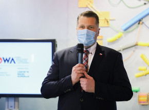 Nauka zdalna wraca do szkół