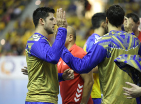 EHF Liga Mistrzów:  THW Kiel lepsze od kielczan 